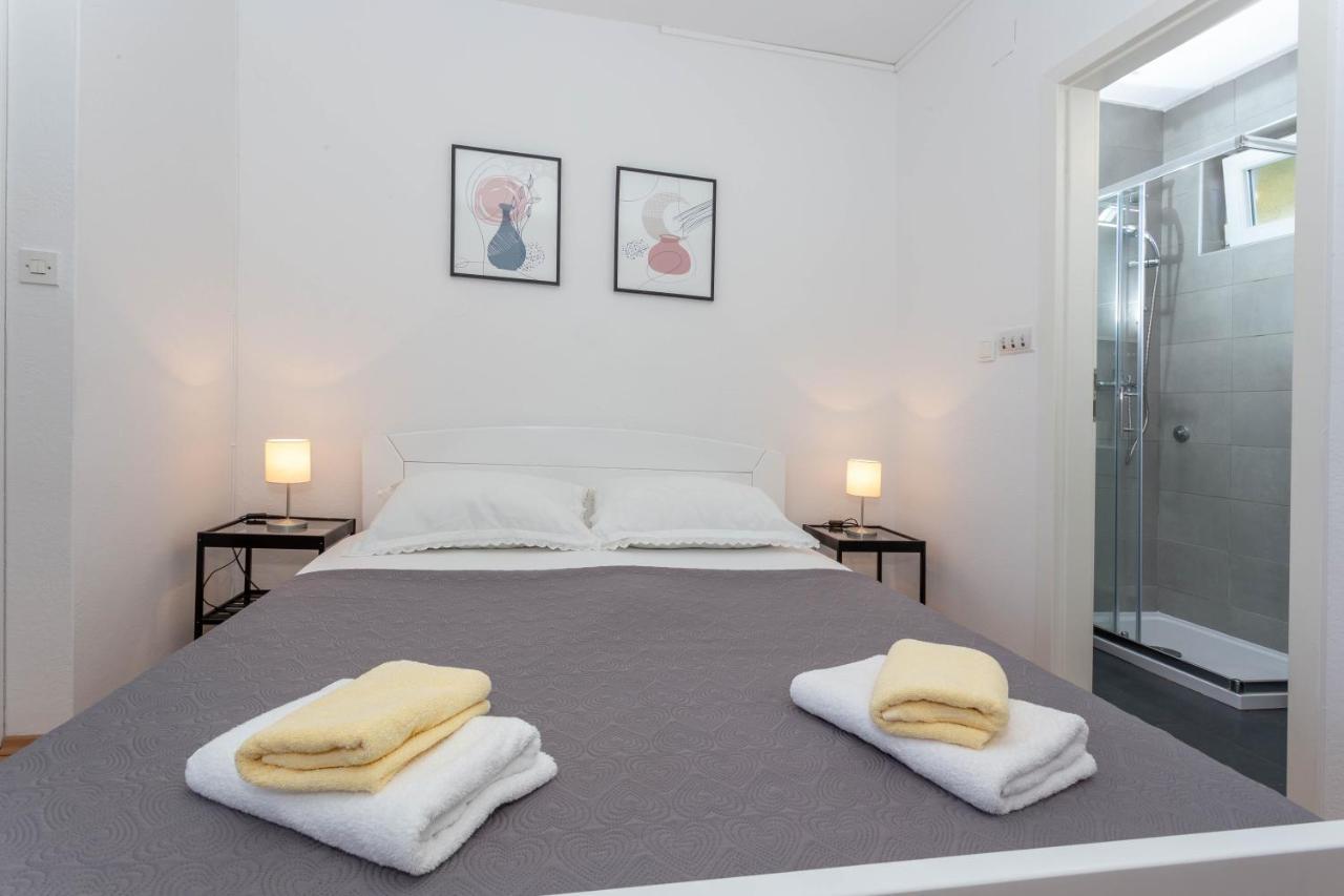 Apartment Tasina Hvar Town Esterno foto