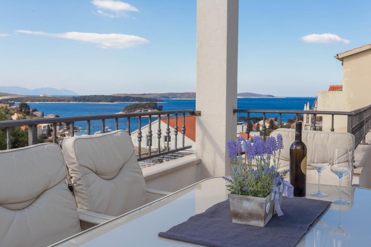 Apartment Tasina Hvar Town Esterno foto