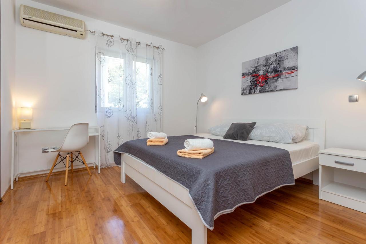 Apartment Tasina Hvar Town Esterno foto